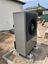  &nbsp;&copy;&nbsp;Jan Straub